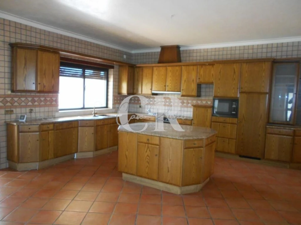 Moradia T4 para Venda em Meirinhas Foto 51