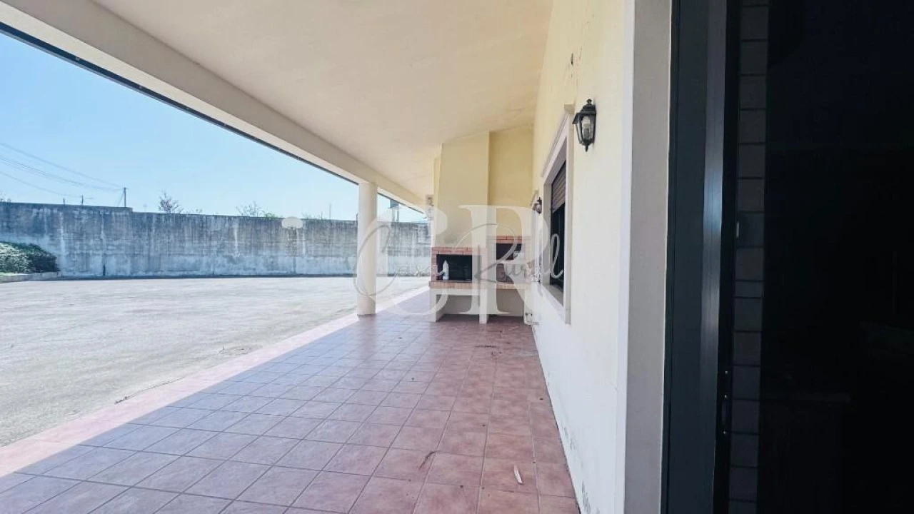 Moradia T4 para Venda em Meirinhas Foto 53