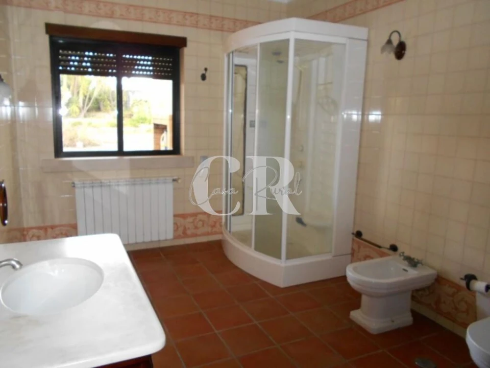Moradia T4 para Venda em Meirinhas Foto 82