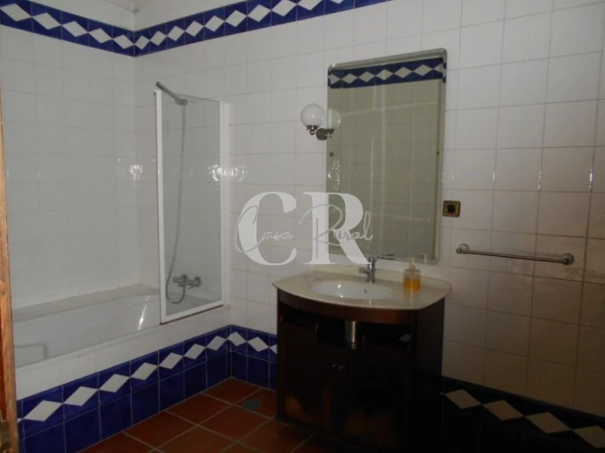 Moradia T4 para Venda em Meirinhas Foto 73