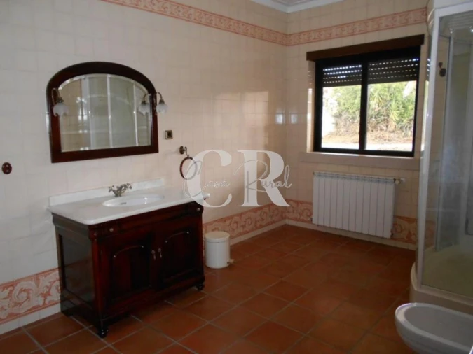 Moradia T4 para Venda em Meirinhas Foto 81