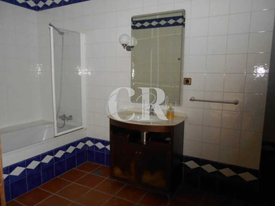 Moradia T4 para Venda em Meirinhas Foto 75