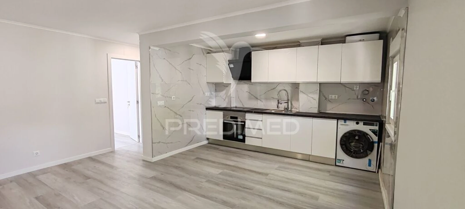 Apartamento T3 para Venda em Laranjeiro e Feijó Foto 3