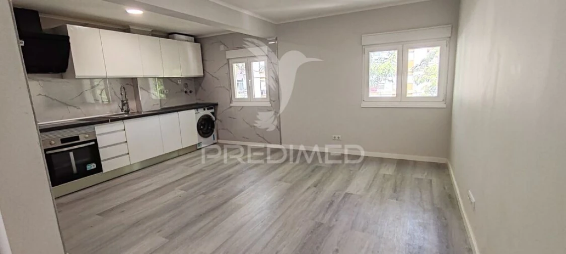 Apartamento T3 para Venda em Laranjeiro e Feijó Foto 4