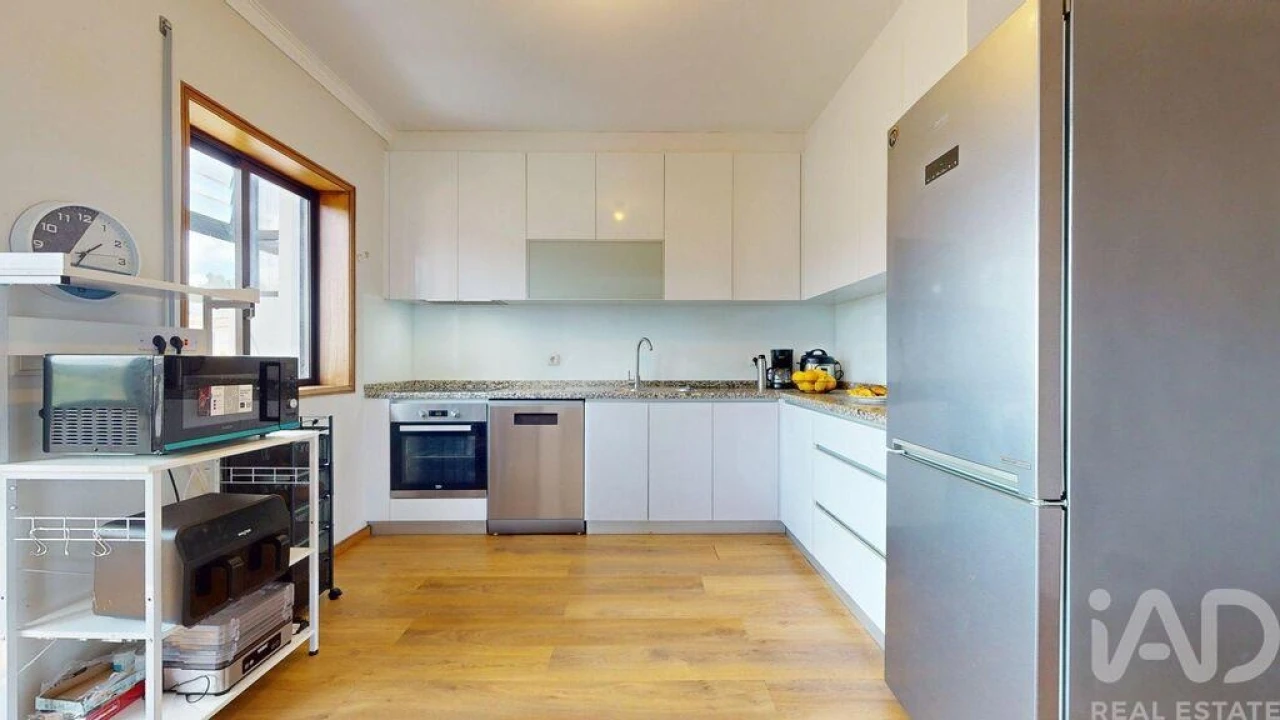 Apartamento T3 para Venda em Vilar de Andorinho Foto 14