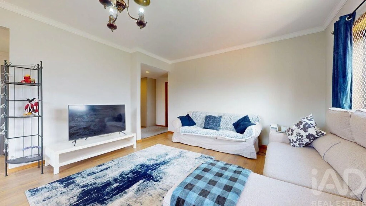 Apartamento T3 para Venda em Vilar de Andorinho Foto 6