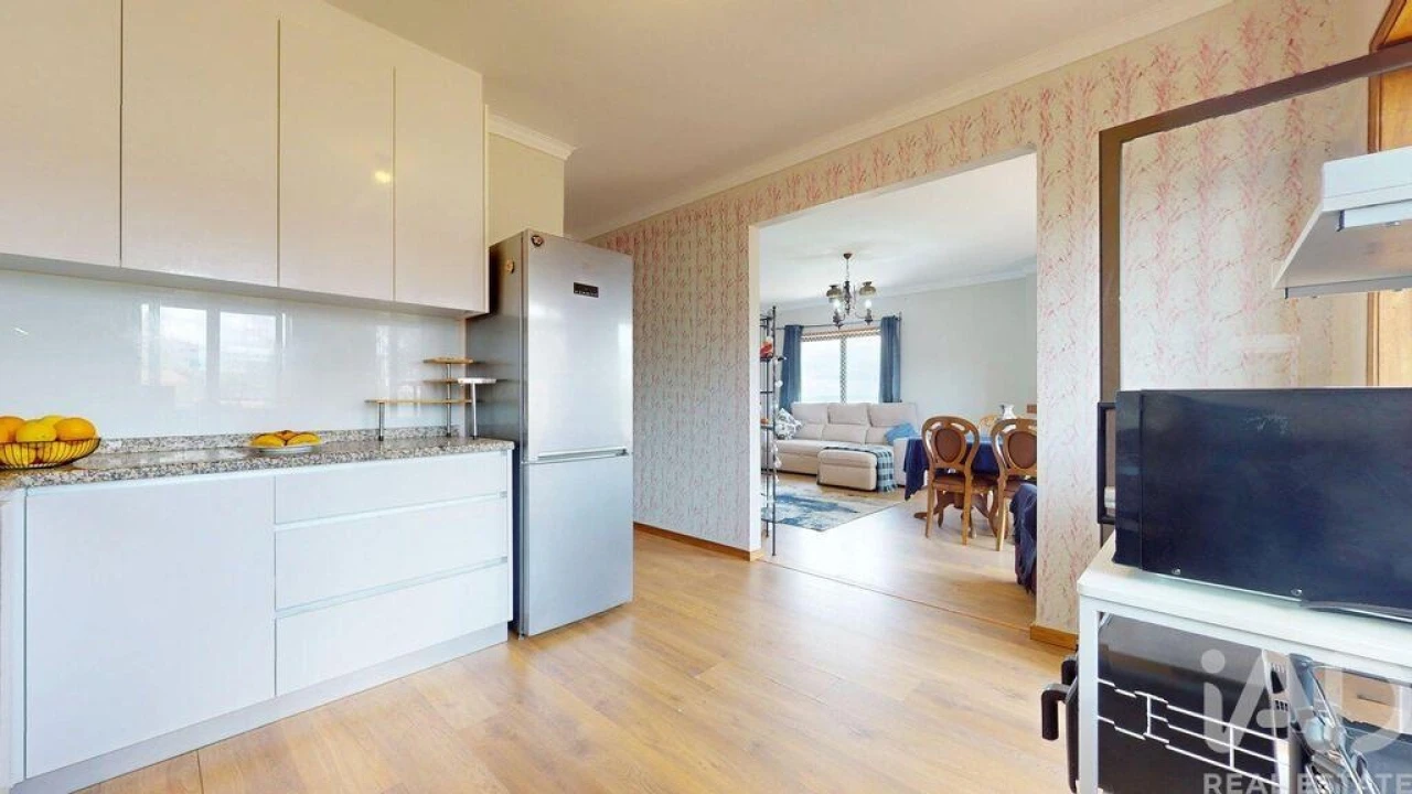 Apartamento T3 para Venda em Vilar de Andorinho Foto 19