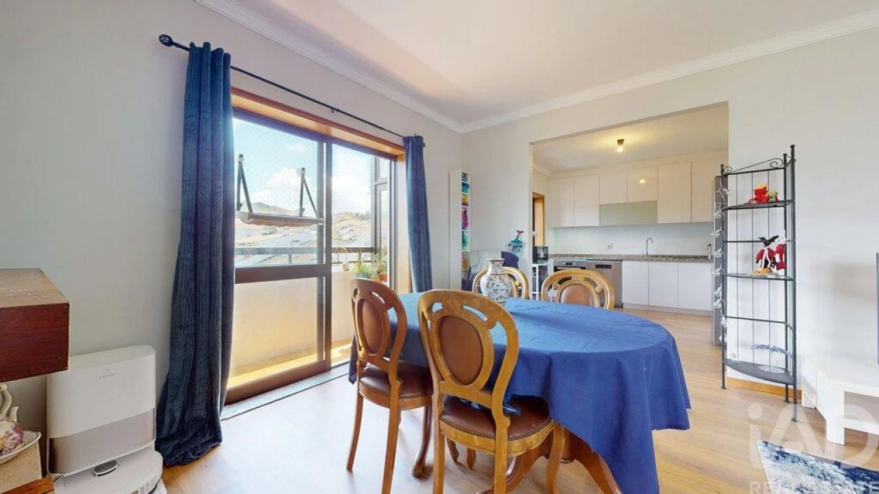 Apartamento T3 para Venda em Vilar de Andorinho Foto 8