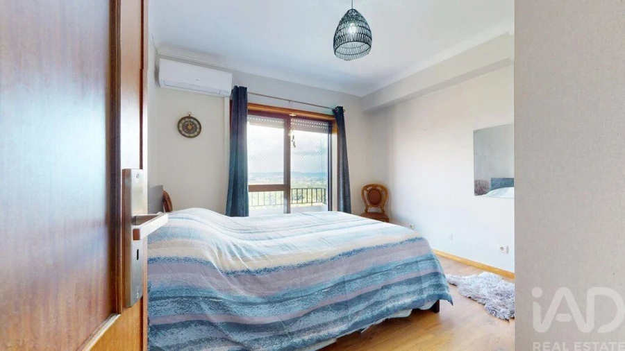 Apartamento T3 para Venda em Vilar de Andorinho Foto 23
