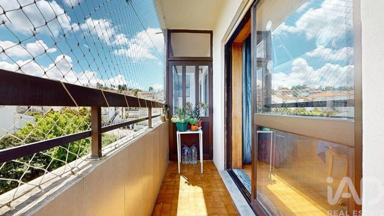 Apartamento T3 para Venda em Vilar de Andorinho Foto 13