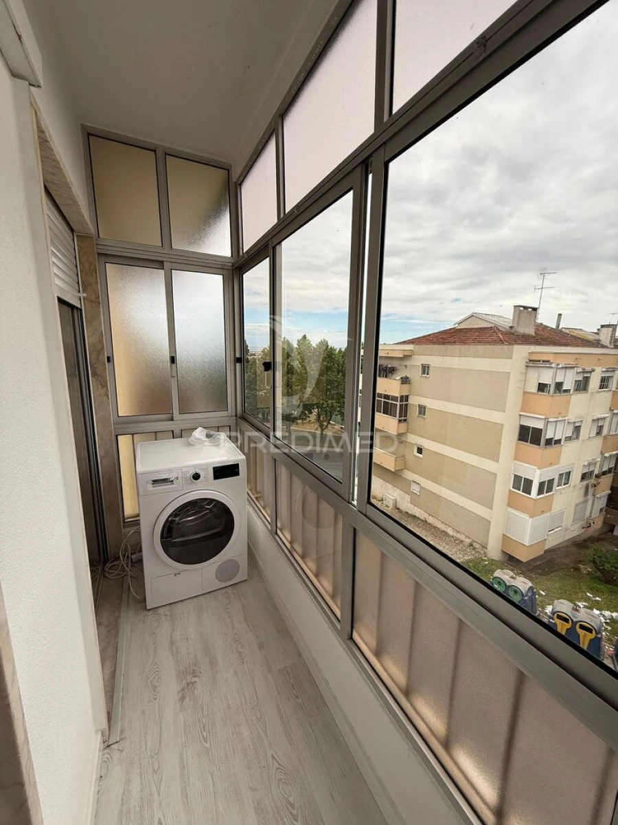 Apartamento T2 para Venda em Póvoa de Santa Iria e Forte da Casa Foto 17