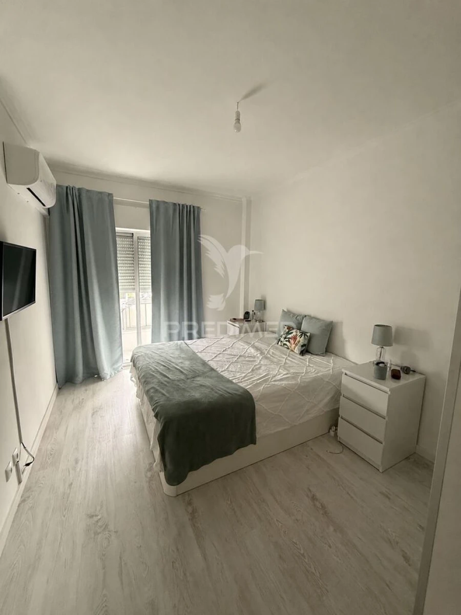 Apartamento T2 para Venda em Póvoa de Santa Iria e Forte da Casa Foto 13