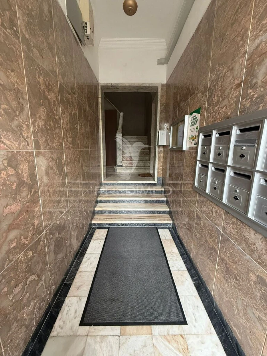 Apartamento T2 para Venda em Póvoa de Santa Iria e Forte da Casa Foto 3