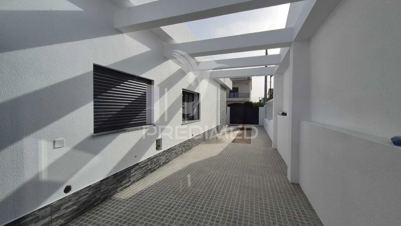 Moradia T4 para Venda em Quinta do Conde Foto 19