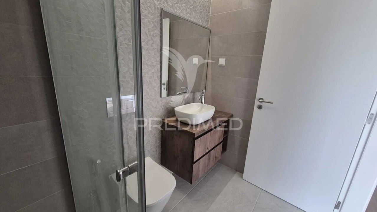 Moradia T4 para Venda em Quinta do Conde Foto 10