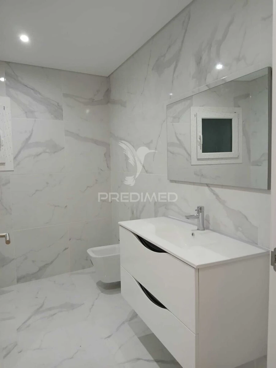 Moradia T3 para Venda em Quinta do Conde Foto 10