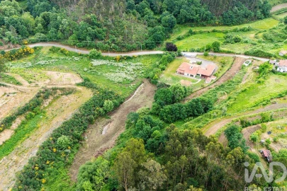 Moradia T4 para Venda em Recezinhos (São Mamede)