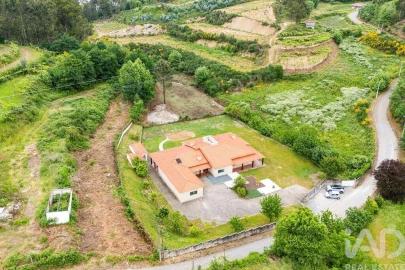 Moradia T4 para Venda em Recezinhos (São Mamede)