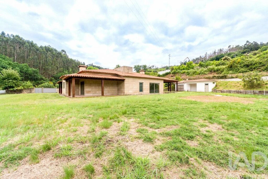 Moradia T4 para Venda em Recezinhos (São Mamede) Foto 2