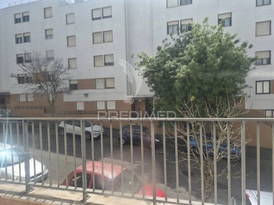 Apartamento T2 para Venda em Santa Clara Foto 3