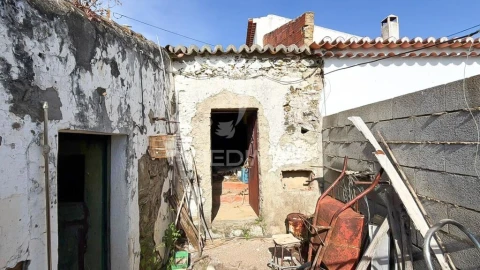 Moradia T2 para Venda em Espirito Santo
