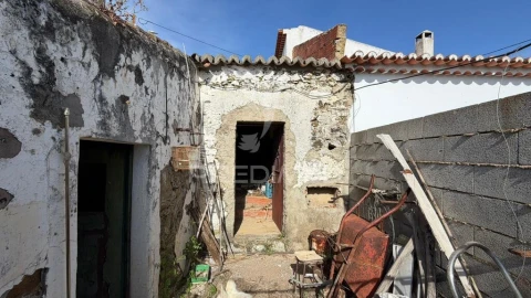 Moradia T2 para Venda em Espirito Santo