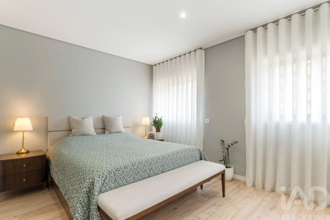 Apartamento T3 para Venda em Portimão Foto 2