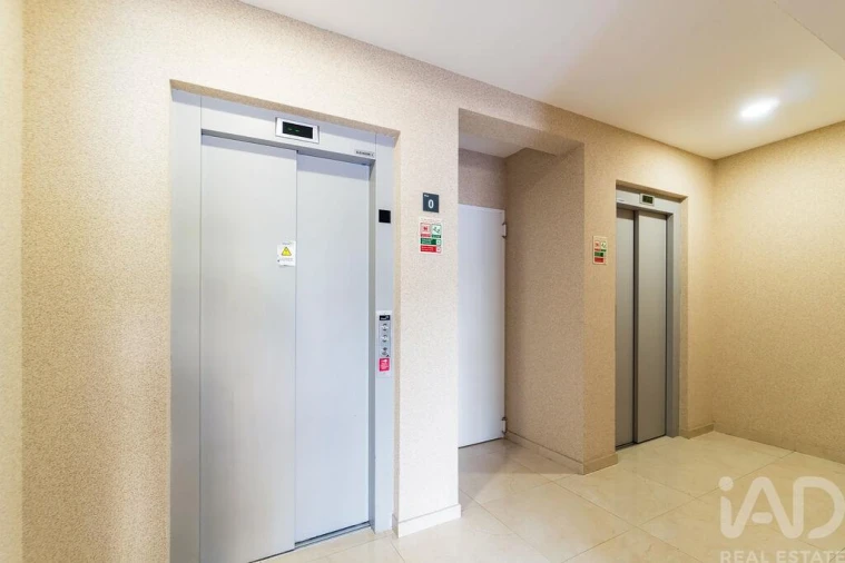 Apartamento T3 para Venda em Portimão Foto 35