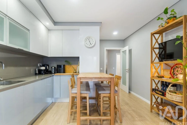 Apartamento T3 para Venda em Portimão Foto 9