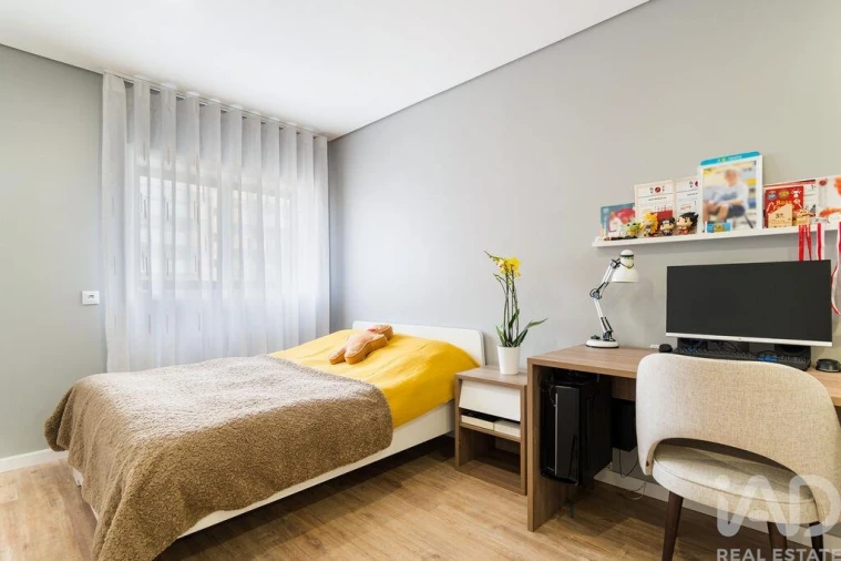 Apartamento T3 para Venda em Portimão Foto 18