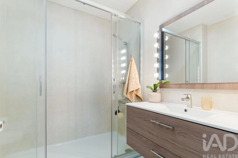 Apartamento T3 para Venda em Portimão Foto 16