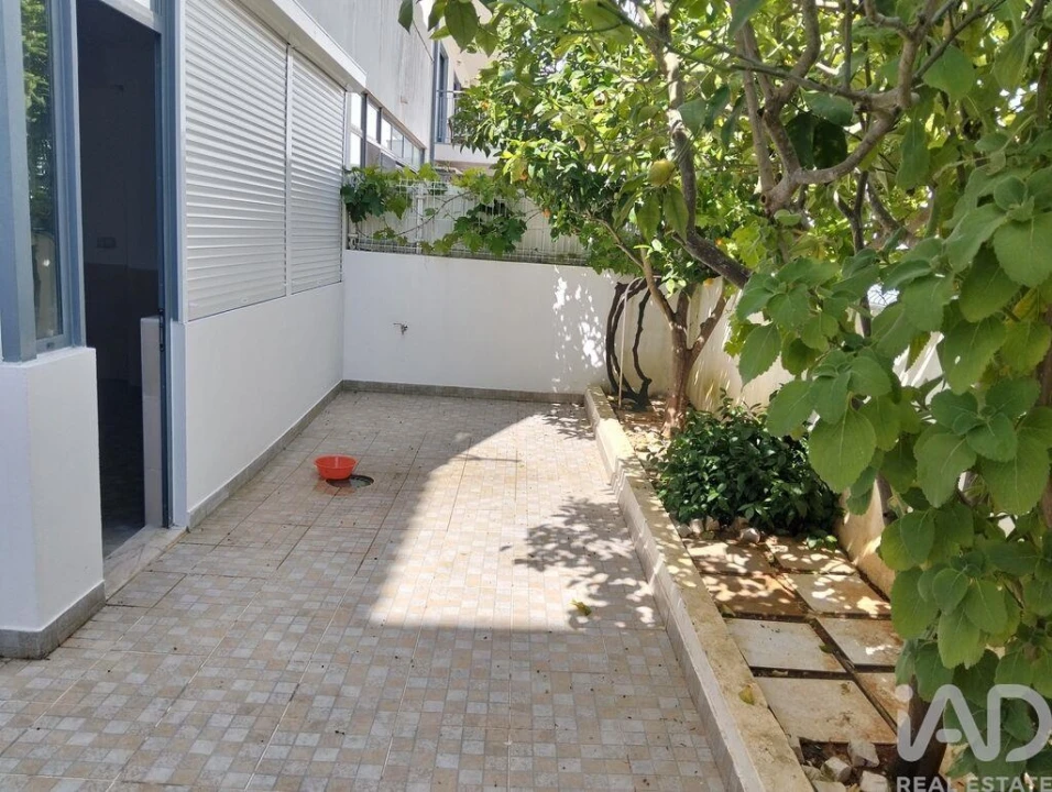 Apartamento T2 para Venda em São Brás de Alportel Foto 24