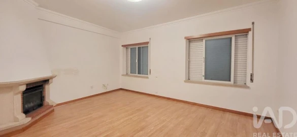 Apartamento T1 para Arrendamento em Lousã e Vilarinho