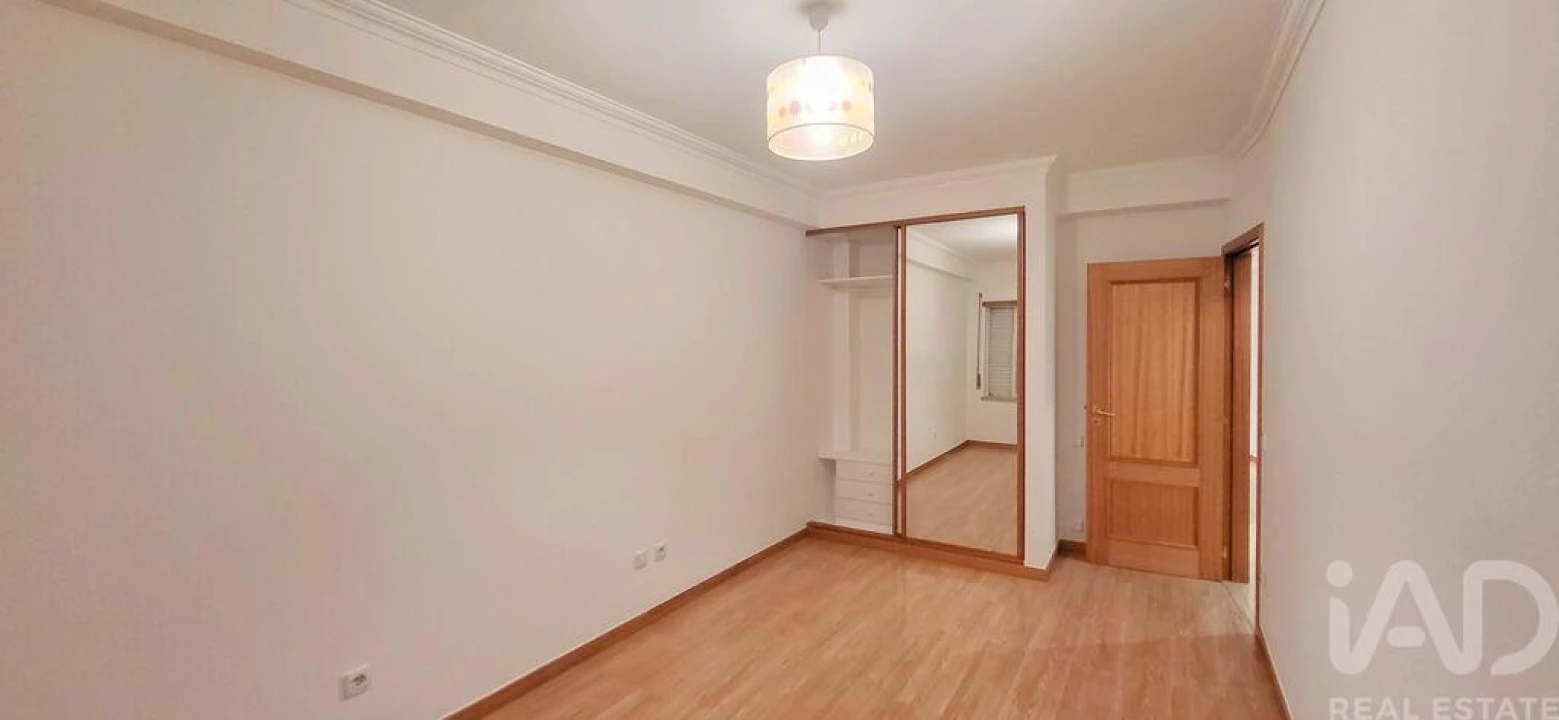 Apartamento T1 para Arrendamento em Lousã e Vilarinho Foto 7