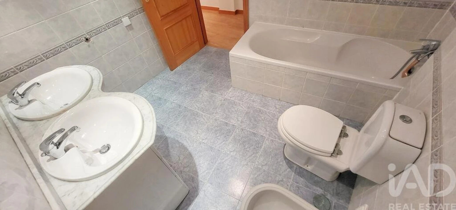 Apartamento T1 para Arrendamento em Lousã e Vilarinho Foto 5