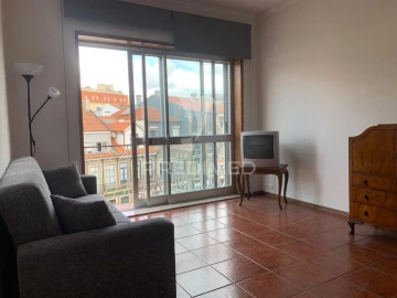 Apartamento T1 para Venda em Paranhos