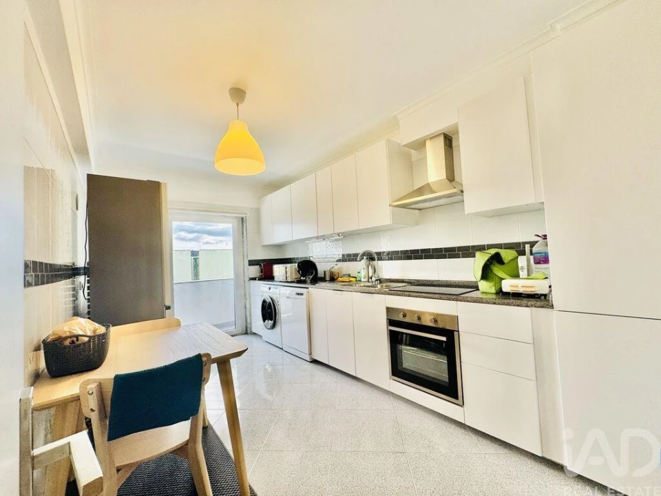 Apartamento T2 para Venda em Barreiro e Lavradio Foto 5