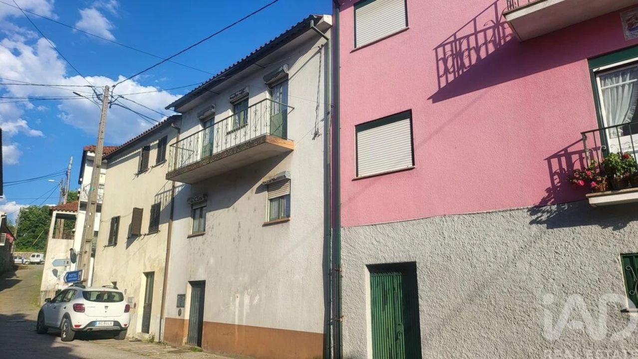 Moradia T1 para Venda em Santa Ovaia e Vila Pouca da Beira Foto 4