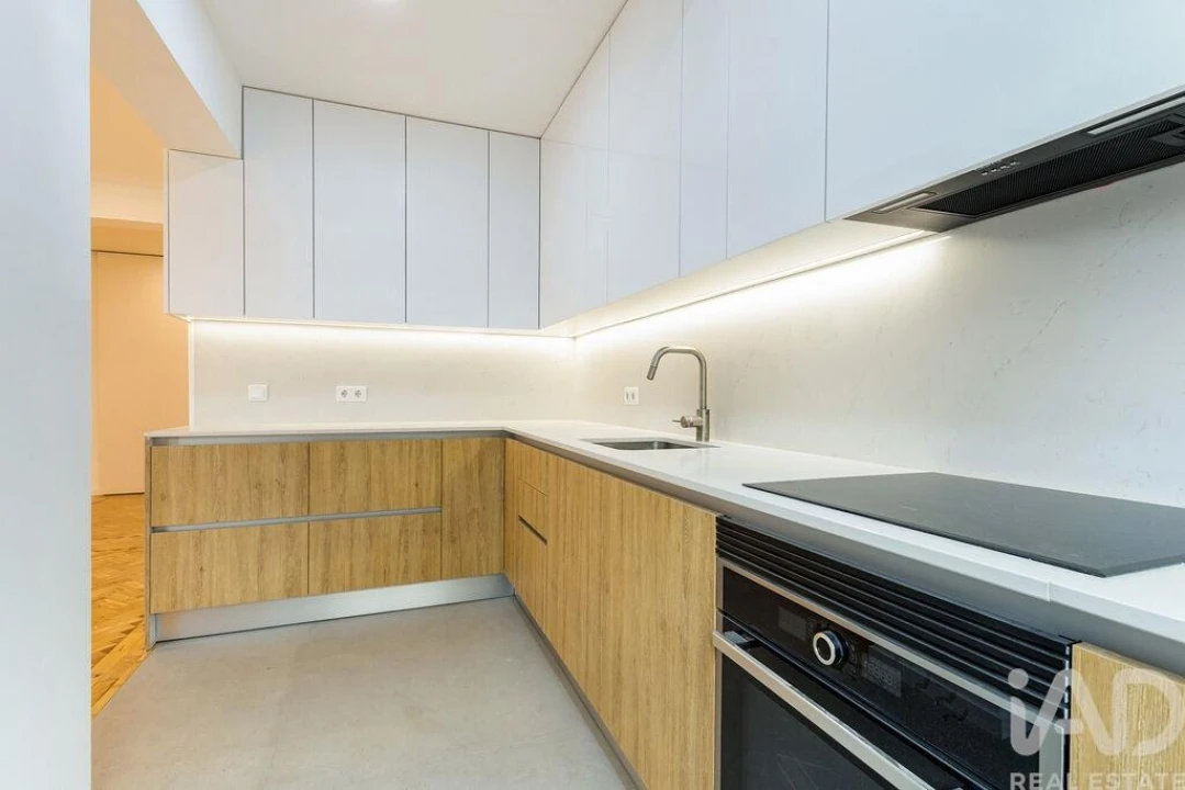 Apartamento T3 para Venda em Almada, Cova da Piedade, Pragal e Cacilhas Foto 4