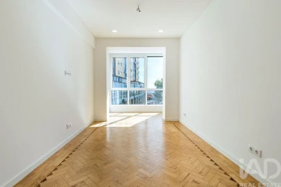 Apartamento T3 para Venda em Almada, Cova da Piedade, Pragal e Cacilhas