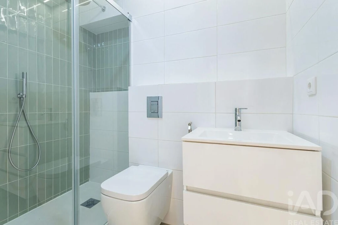 Apartamento T3 para Venda em Almada, Cova da Piedade, Pragal e Cacilhas Foto 9