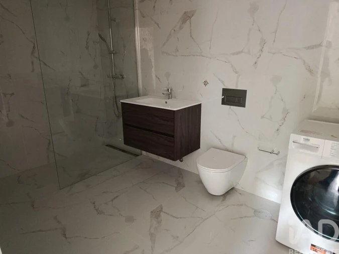 Apartamento para Venda em Ramalde Foto 6