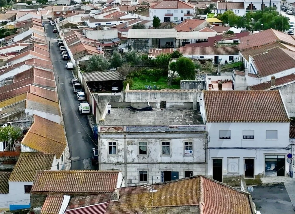 Prédio para Venda em Alvalade Foto 1