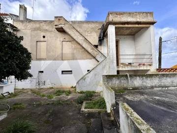 Prédio para Venda em Alvalade