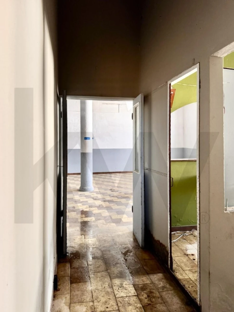 Prédio para Venda em Alvalade Foto 16