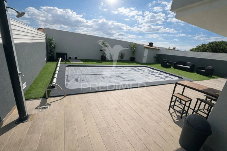 Moradia T6 para Venda em Alhos Vedros Foto 4