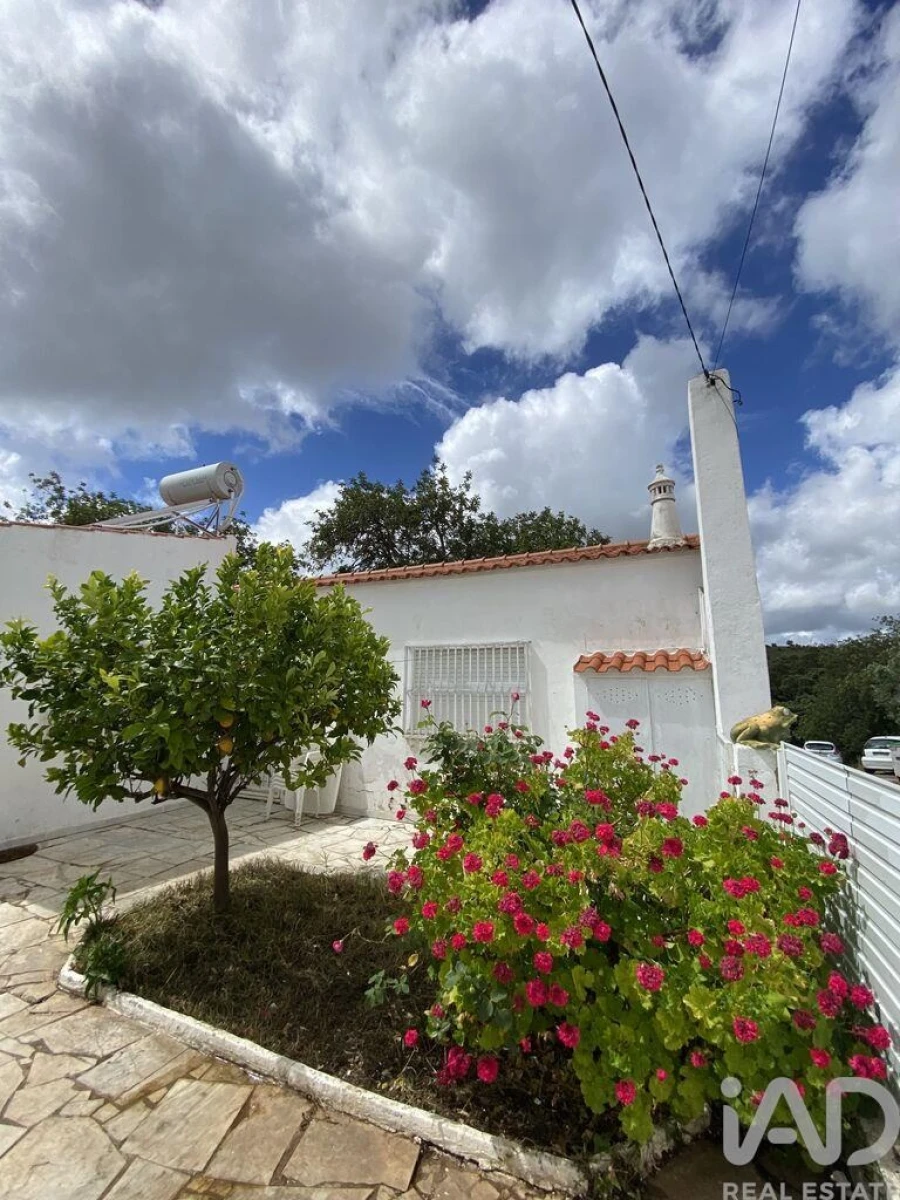 Moradia para Venda em Santa Catarina da Fonte do Bispo