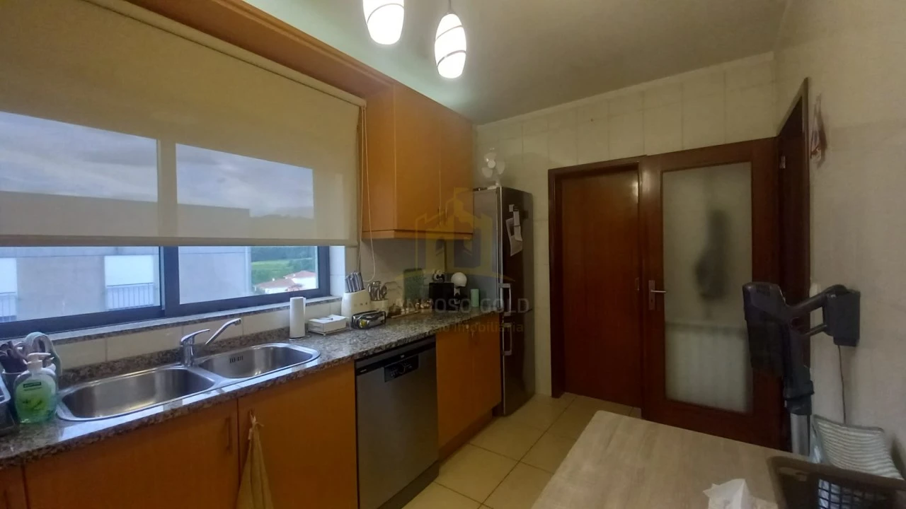 Apartamento T3 para Venda em Povoa de Lanhoso (N. Senhora do Amparo) Foto 4