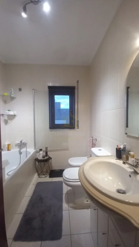 Apartamento T3 para Venda em Povoa de Lanhoso (N. Senhora do Amparo)