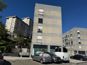 Apartamento T3 para Venda em Povoa de Lanhoso (N. Senhora do Amparo)